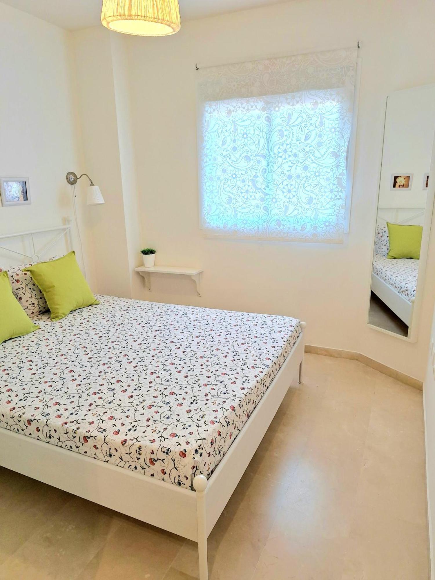 Atico Fresco Y Luminoso Con Aparcamiento Privado Apartment *